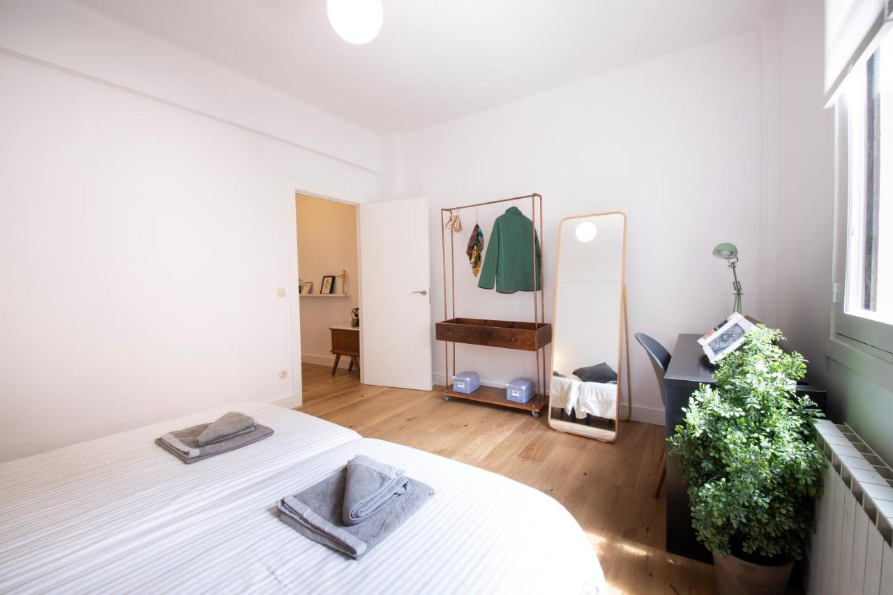 Casa Playa Zurriola-Aviso-Obras En La Fachada Del Patio Hasta Mayo O Junio-No Ha Habido Quejas Por El Ruido-Precio Bajo- House Playa Zurriola-Warning-Works On The Facade Of The Patio Until May Or June-There Have Been No Noise Complaints- Low Price 圣塞瓦斯蒂安 外观 照片
